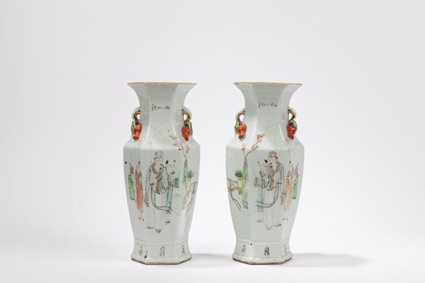 A PAIR OF HEXAGONAL BALUSTER SHAPED QIANJIANGCAI VASES