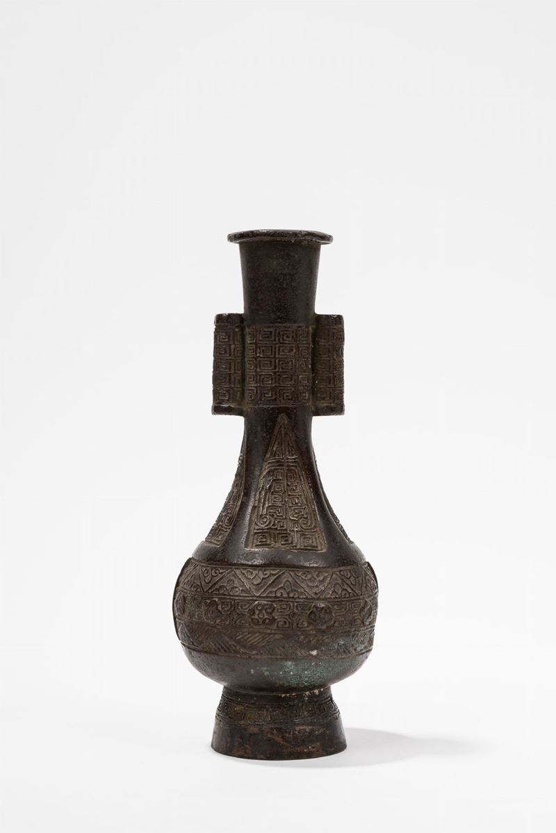 PICCOLO VASO IN BRONZO