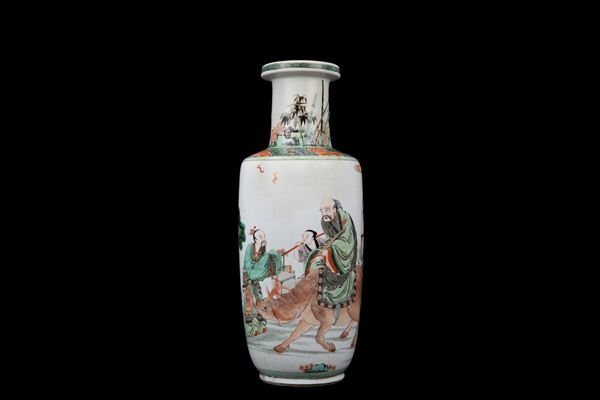A RARE FAMILLE VERTE PORCELAIN ROULEAU VASE