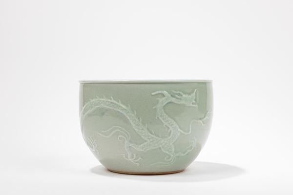 JARDINIERE IN PORCELLANA CELADON  (Cina, dinastia Qing (1644-1911))  - Asta Fine Asian Art - Marcopolo srl - Marcopolo Asian Art Auction Milano