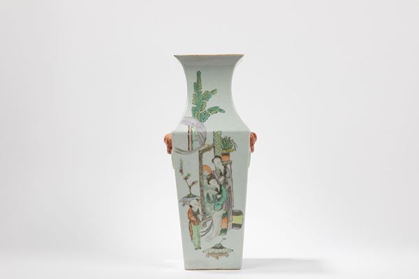 A QIANJIANG PORCELAIN VASE
