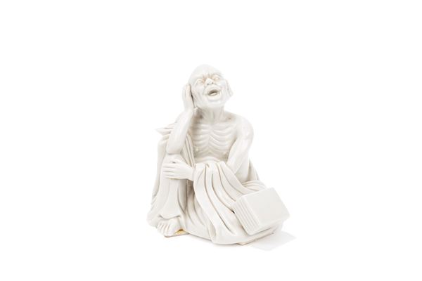 FIGURA IN PORCELLANA BIANCO DI CINA  (Cina, dinastia Qing (1644-1912))  - Asta Fine Asian Art - Marcopolo srl - Marcopolo Asian Art Auction Milano